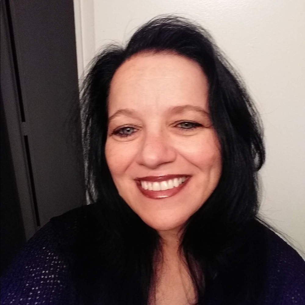 Meet your Posher, Diana